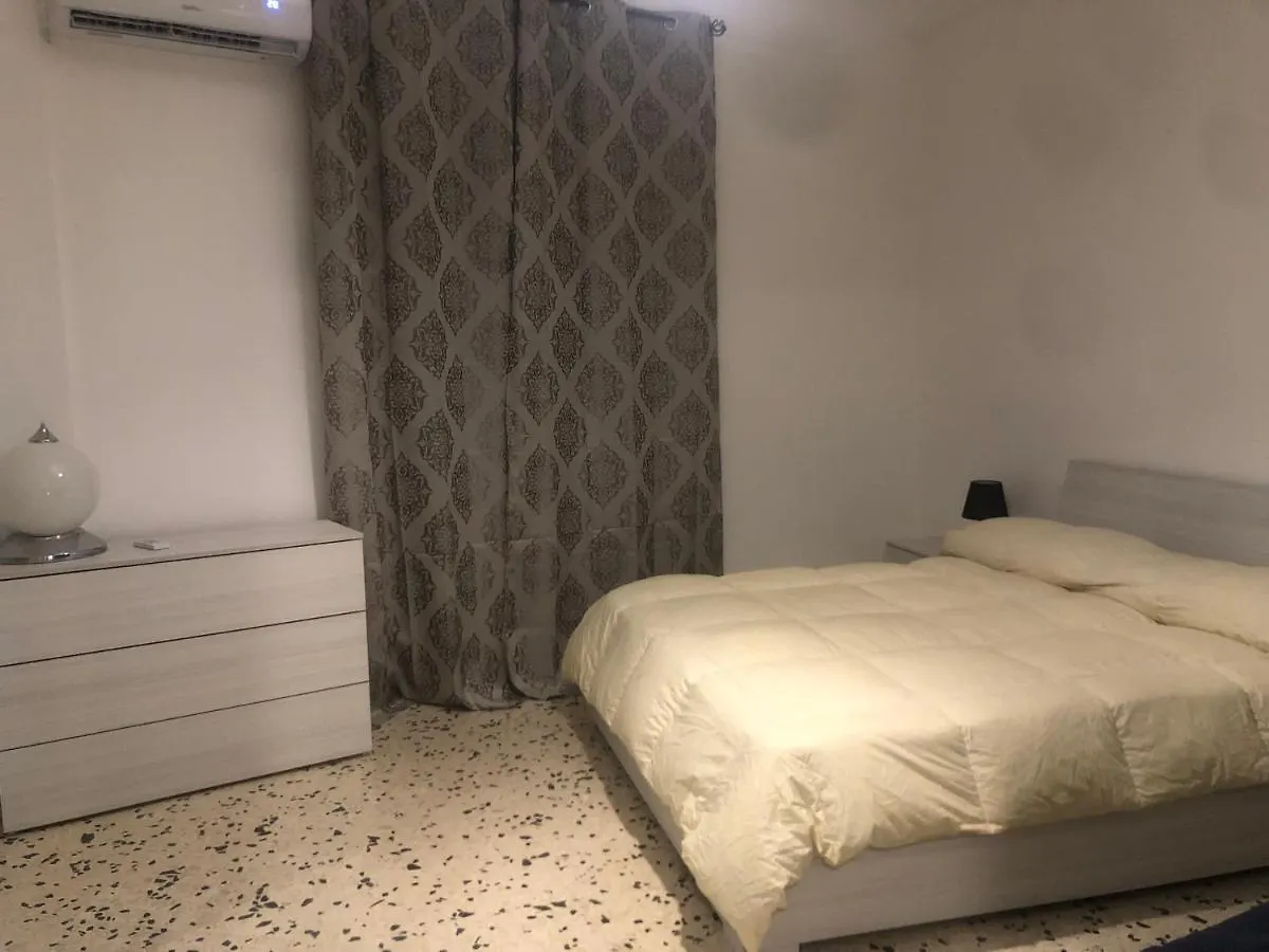 Serradifalco Cozy House Di Enza E Luigi Palermo 0*,